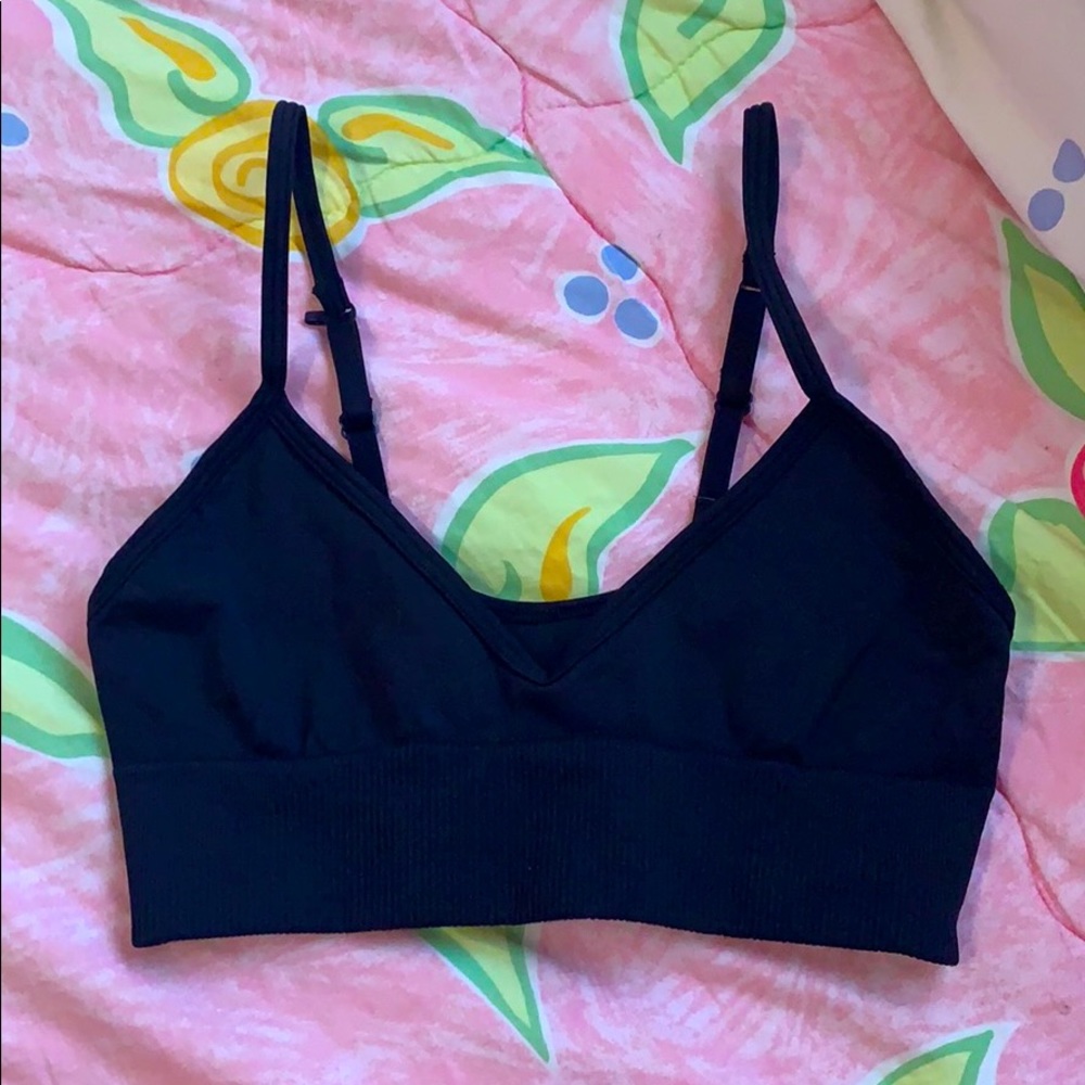 Black lulu bra size 6
